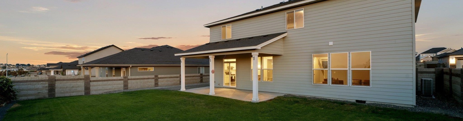Lennox St., West Richland, Washington 99353, 5 Bedrooms Bedrooms, ,3 BathroomsBathrooms,For Sale,Lennox St.,284979