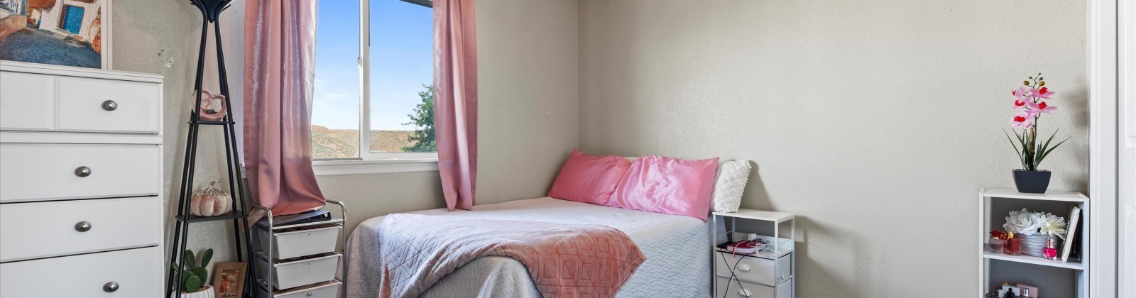 Almira Ave, Connell, Washington 99326, 3 Bedrooms Bedrooms, ,3 BathroomsBathrooms,For Sale,Almira Ave,284980