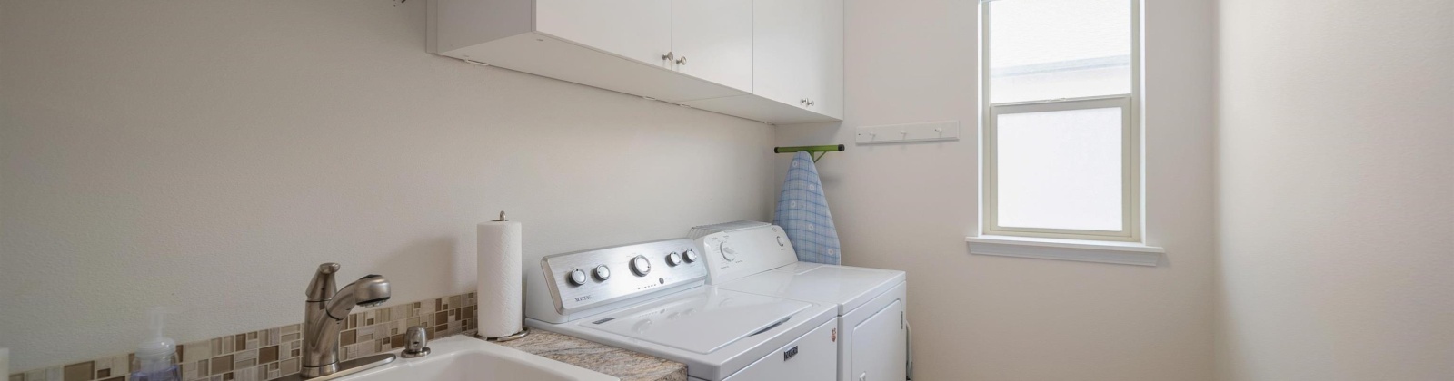 Sophie Rae Ct., Pasco, Washington 99301-4775, 3 Bedrooms Bedrooms, ,2 BathroomsBathrooms,Site Built-owned Lot,For Sale,Sophie Rae Ct.,284972
