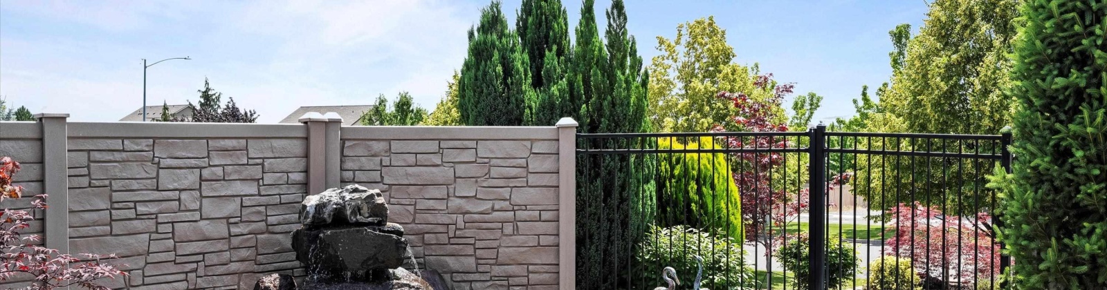 Riverbend Dr, Richland, Washington 99352, 4 Bedrooms Bedrooms, ,3 BathroomsBathrooms,For Sale,Riverbend Dr,285011