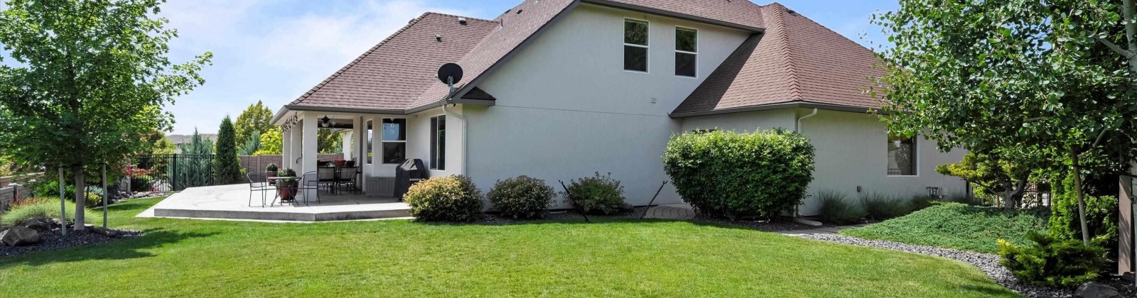 Riverbend Dr, Richland, Washington 99352, 4 Bedrooms Bedrooms, ,3 BathroomsBathrooms,For Sale,Riverbend Dr,285011