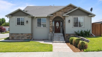 Canyon Ave, Kennewick, Washington 99336, 4 Bedrooms Bedrooms, ,4 BathroomsBathrooms,Site Built-owned Lot,For Sale,Canyon Ave,285008