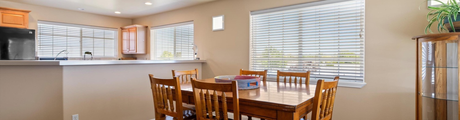 Canyon Ave, Kennewick, Washington 99336, 4 Bedrooms Bedrooms, ,4 BathroomsBathrooms,For Sale,Canyon Ave,285008