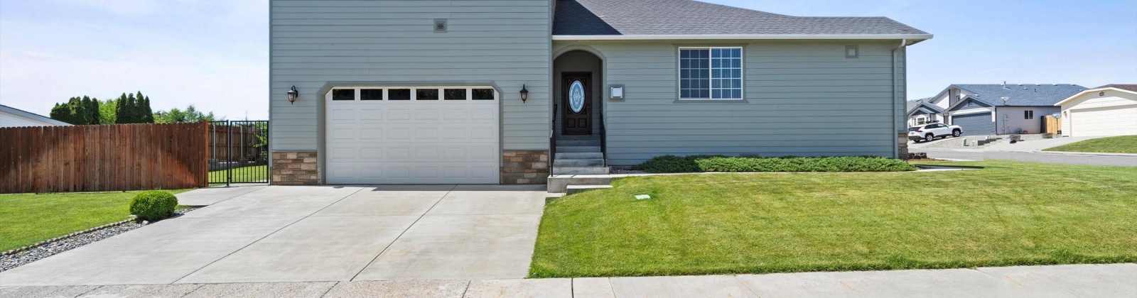 Canyon Ave, Kennewick, Washington 99336, 4 Bedrooms Bedrooms, ,4 BathroomsBathrooms,For Sale,Canyon Ave,285008