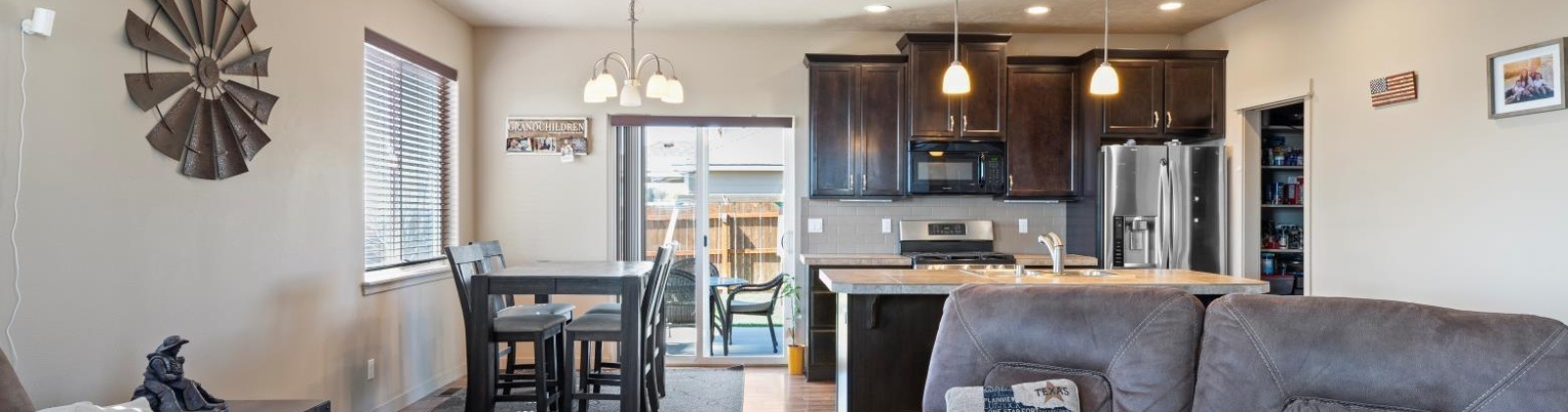 Edison, Connell, Washington 99326, 4 Bedrooms Bedrooms, ,3 BathroomsBathrooms,Site Built-owned Lot,For Sale,Edison,283038