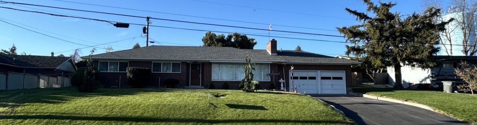 Grandview Avenue, Sunnyside, Washington 98944, 3 Bedrooms Bedrooms, ,2 BathroomsBathrooms,Site Built-owned Lot,For Sale,Grandview Avenue,281247