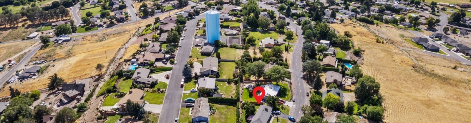 Grandview Avenue, Sunnyside, Washington 98944, 3 Bedrooms Bedrooms, ,2 BathroomsBathrooms,For Sale,Grandview Avenue,281247