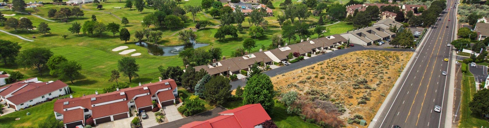 Nicklaus Ct., Richland, Washington 99352, 2 Bedrooms Bedrooms, ,3 BathroomsBathrooms,Town House,For Sale,Nicklaus Ct.,284992