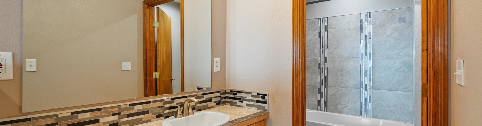 Nicklaus Ct., Richland, Washington 99352, 2 Bedrooms Bedrooms, ,3 BathroomsBathrooms,Town House,For Sale,Nicklaus Ct.,284992