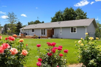 Clover Road, Kennewick, Washington 99338, 3 Bedrooms Bedrooms, ,2 BathroomsBathrooms,Site Built-owned Lot,For Sale,Clover Road,284991