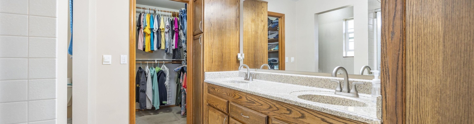 32nd Ave, Kennewick, Washington 99337, 3 Bedrooms Bedrooms, ,2 BathroomsBathrooms,Site Built-owned Lot,For Sale,32nd Ave,285000