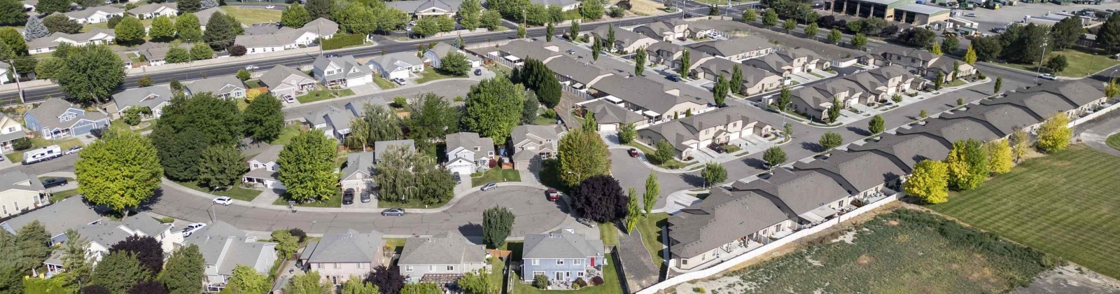32nd Ave, Kennewick, Washington 99337, 3 Bedrooms Bedrooms, ,2 BathroomsBathrooms,Site Built-owned Lot,For Sale,32nd Ave,285000