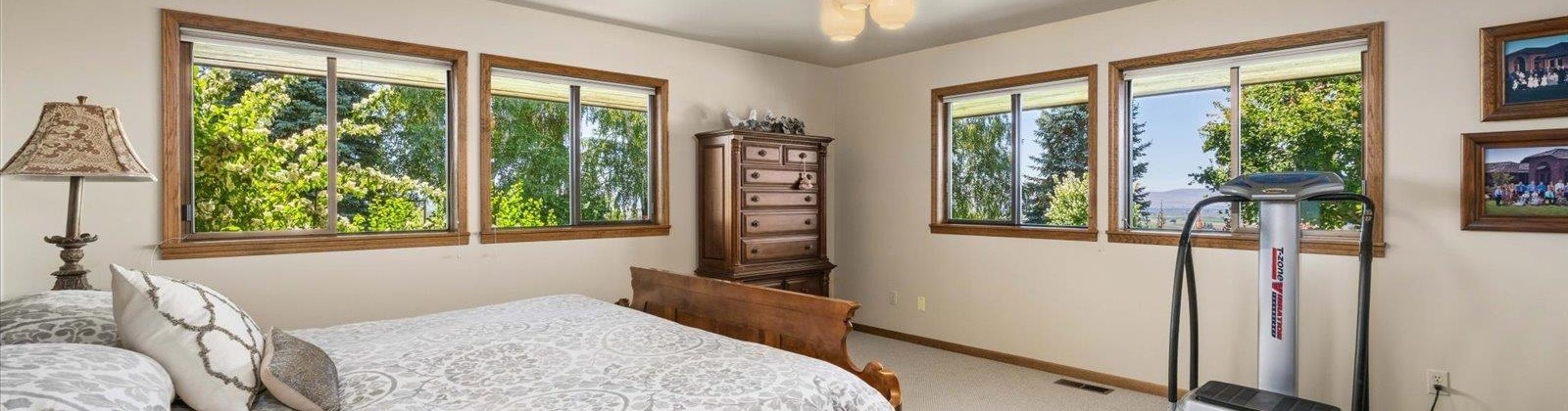 Olsen Road, Grandview, Washington 98930, 4 Bedrooms Bedrooms, ,5 BathroomsBathrooms,For Sale,Olsen Road,284996