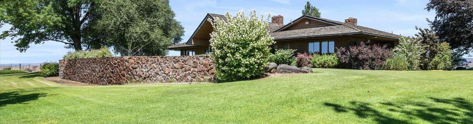 Olsen Road, Grandview, Washington 98930, 4 Bedrooms Bedrooms, ,5 BathroomsBathrooms,For Sale,Olsen Road,284996