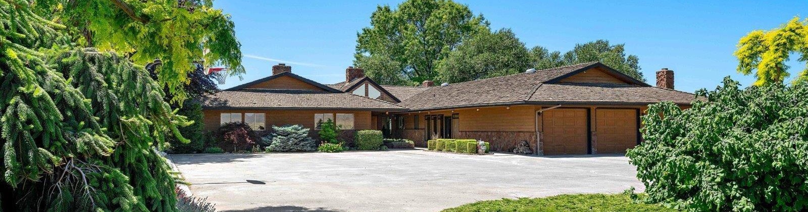 Olsen Road, Grandview, Washington 98930, 4 Bedrooms Bedrooms, ,5 BathroomsBathrooms,For Sale,Olsen Road,284996