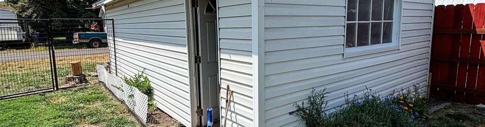 G St., Endicott, Washington 99125-8719, 3 Bedrooms Bedrooms, ,1 BathroomBathrooms,Site Built-owned Lot,For Sale,G St.,284998