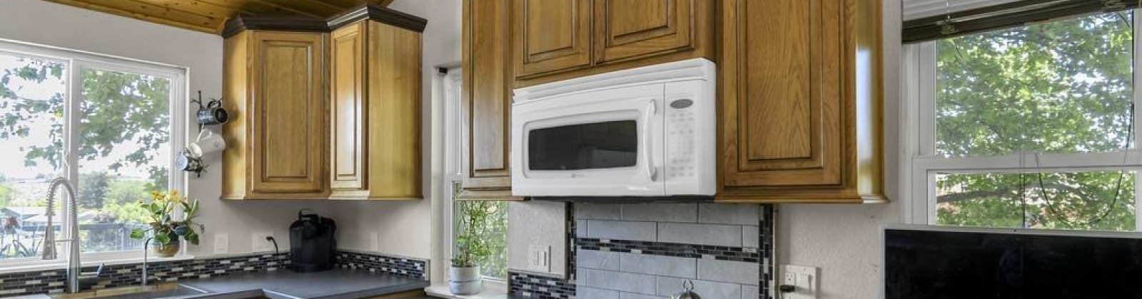 Travis Lane, Kennewick, Washington 99338, 4 Bedrooms Bedrooms, ,3 BathroomsBathrooms,Site Built-owned Lot,For Rent,Travis Lane,285016
