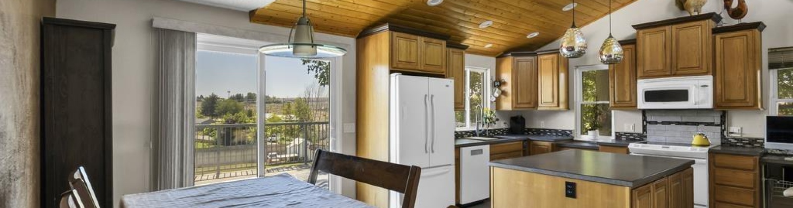 Travis Lane, Kennewick, Washington 99338, 4 Bedrooms Bedrooms, ,3 BathroomsBathrooms,Site Built-owned Lot,For Rent,Travis Lane,285016