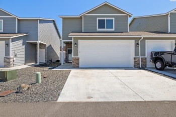 Bedrock Loop, West Richland, Washington 99353, 3 Bedrooms Bedrooms, ,3 BathroomsBathrooms,Town House,For Sale,Bedrock Loop,285015