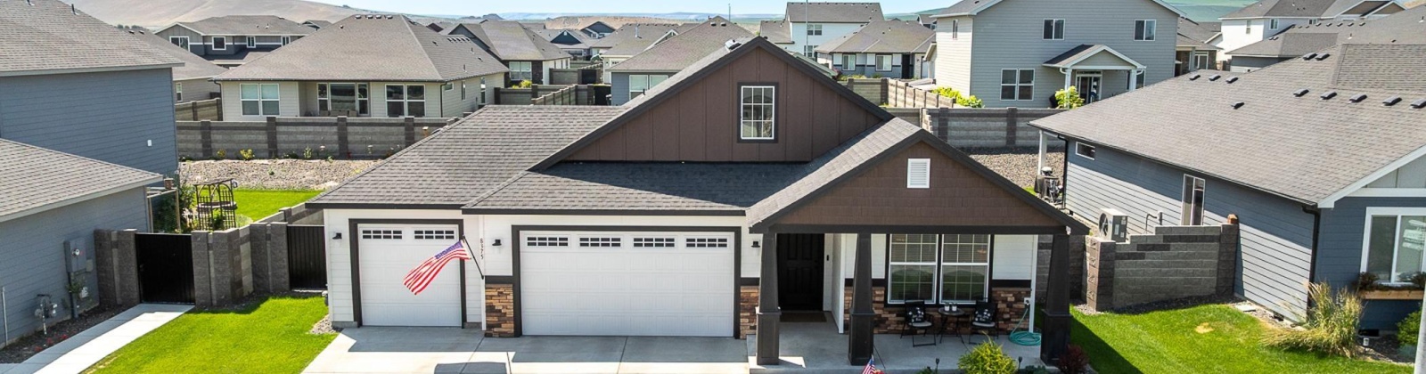 Lennox St, West Richland, Washington 99353, 3 Bedrooms Bedrooms, ,2 BathroomsBathrooms,Site Built-owned Lot,For Sale,Lennox St,285020