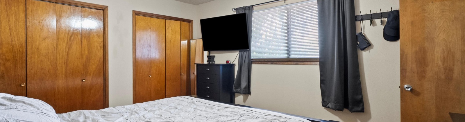 8th Ave, Kennewick, Washington 99337, 5 Bedrooms Bedrooms, ,3 BathroomsBathrooms,Site Built-owned Lot,For Sale,8th Ave,285022