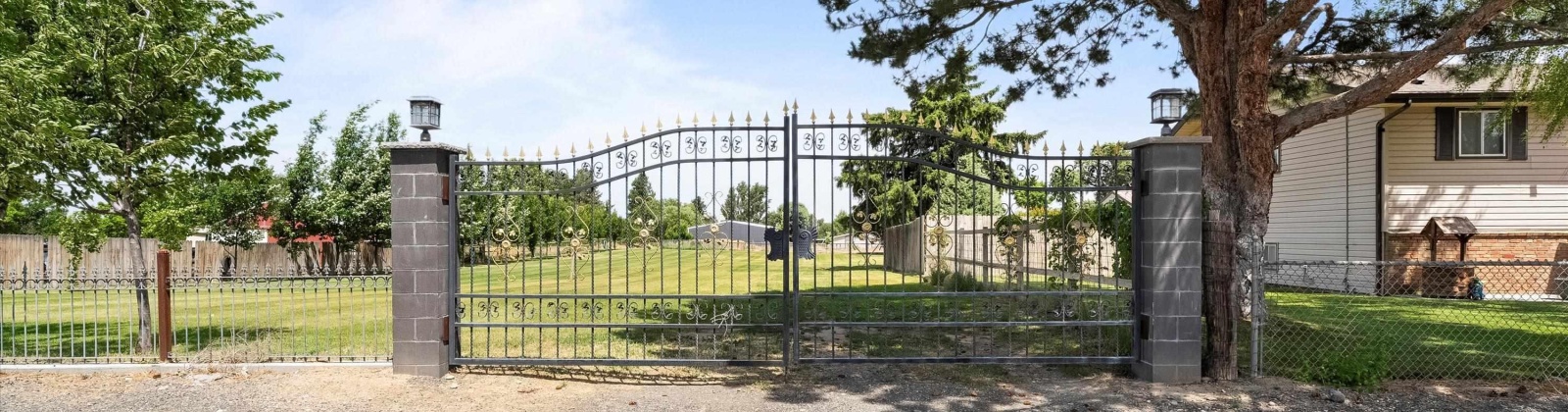 8th Ave, Kennewick, Washington 99337, 5 Bedrooms Bedrooms, ,3 BathroomsBathrooms,Site Built-owned Lot,For Sale,8th Ave,285022