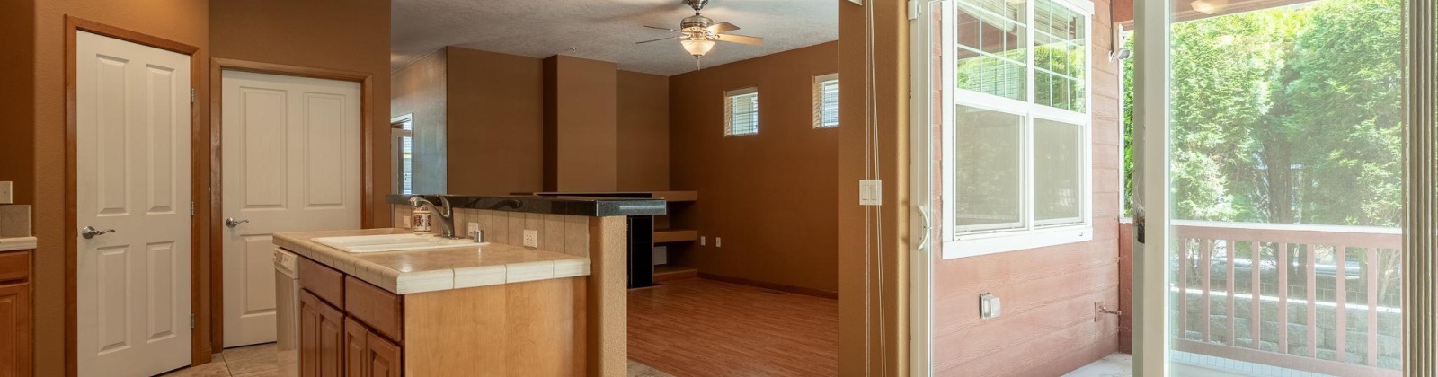 21st Ave, Kennewick, Washington 99338, 2 Bedrooms Bedrooms, ,2 BathroomsBathrooms,Condos/townhomes,For Sale,21st Ave,285041