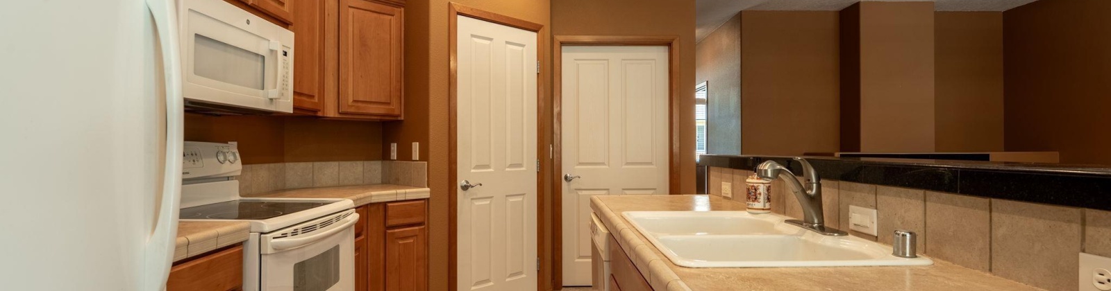 21st Ave, Kennewick, Washington 99338, 2 Bedrooms Bedrooms, ,2 BathroomsBathrooms,Condos/townhomes,For Sale,21st Ave,285041