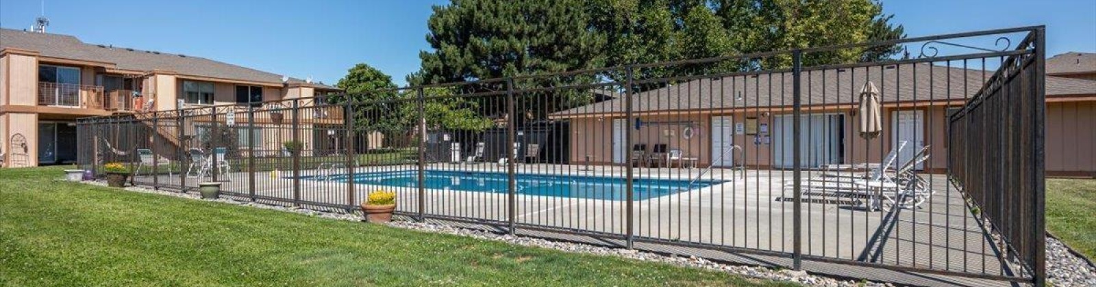 Hood Ave, Kennewick, Washington 99336, 2 Bedrooms Bedrooms, ,1 BathroomBathrooms,Condo,For Sale,Hood Ave,285040