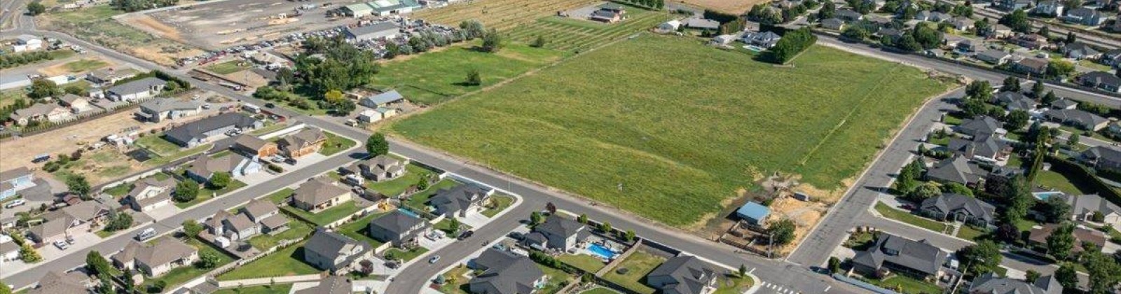 Curtis Dr, West Richland, Washington 99353, 4 Bedrooms Bedrooms, ,3 BathroomsBathrooms,For Sale,Curtis Dr,285034