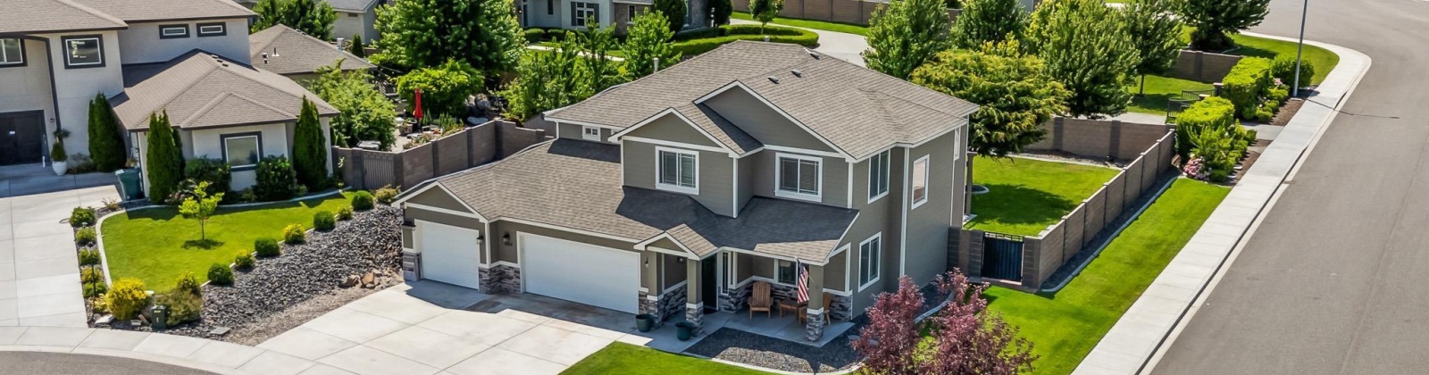 Kensington Way, Richland, Washington 99352, 4 Bedrooms Bedrooms, ,3 BathroomsBathrooms,For Sale,Kensington Way,285052