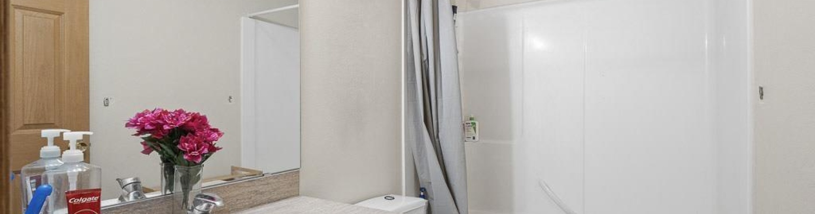 Shoemaker Place, Pullman, Washington 99163, 6 Bedrooms Bedrooms, ,4 BathroomsBathrooms,Duplex,For Sale,Shoemaker Place,285045