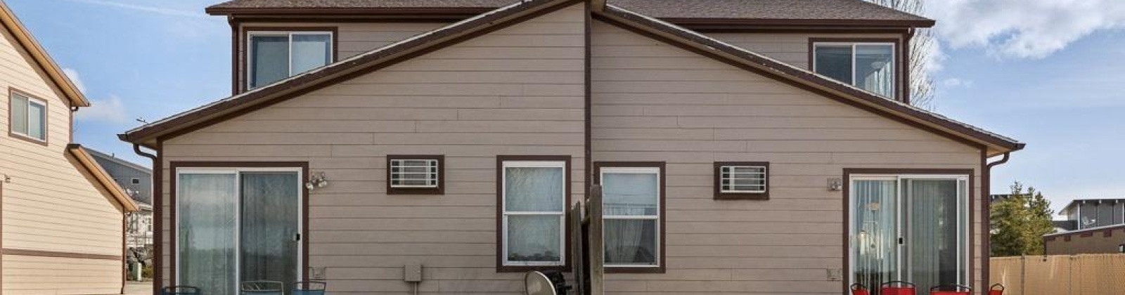 Shoemaker Place, Pullman, Washington 99163, 6 Bedrooms Bedrooms, ,4 BathroomsBathrooms,Duplex,For Sale,Shoemaker Place,285045