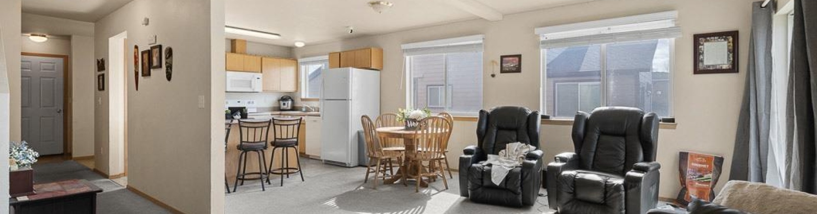 Shoemaker Place, Pullman, Washington 99163, 6 Bedrooms Bedrooms, ,4 BathroomsBathrooms,Duplex,For Sale,Shoemaker Place,285046