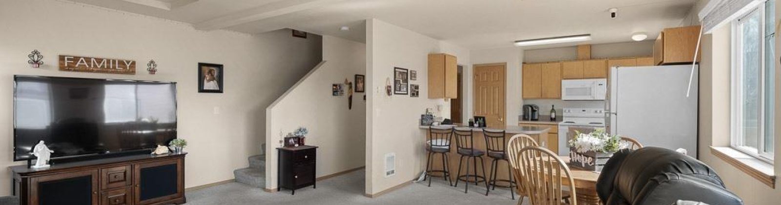 Shoemaker Place, Pullman, Washington 99163, 6 Bedrooms Bedrooms, ,4 BathroomsBathrooms,Duplex,For Sale,Shoemaker Place,285046