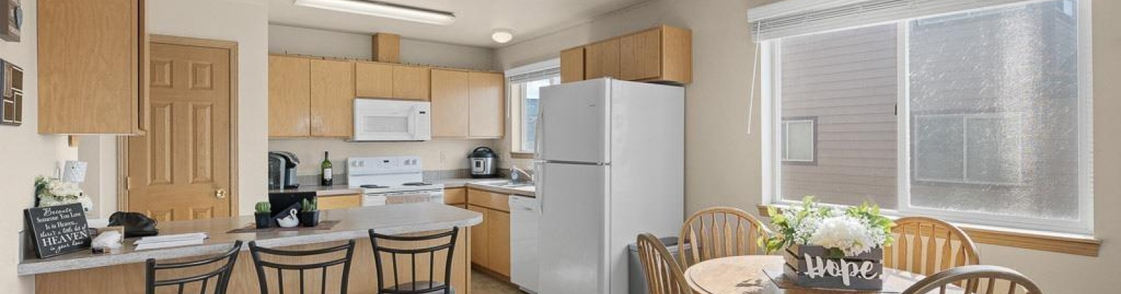 Shoemaker Place, Pullman, Washington 99163, 6 Bedrooms Bedrooms, ,4 BathroomsBathrooms,Duplex,For Sale,Shoemaker Place,285046