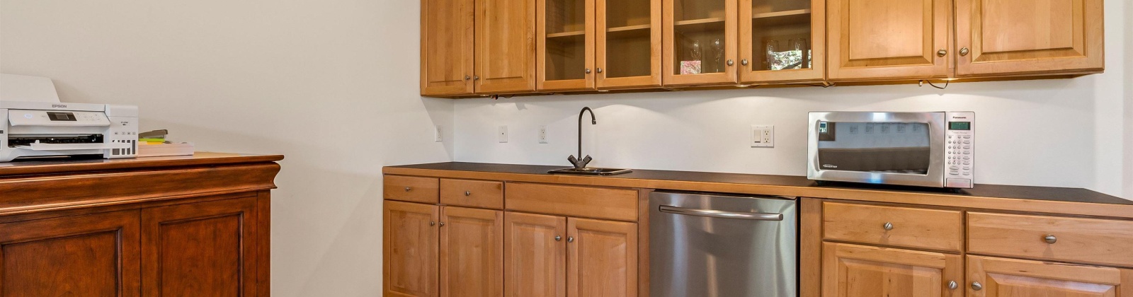Alderwood Court, Pullman, Washington 99163, 6 Bedrooms Bedrooms, ,4 BathroomsBathrooms,Site Built-owned Lot,For Sale,Alderwood Court,285049
