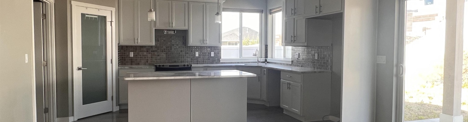 Jodie St, Richland, Washington 99352, 4 Bedrooms Bedrooms, ,3 BathroomsBathrooms,Site Built-owned Lot,For Sale,Jodie St,285071