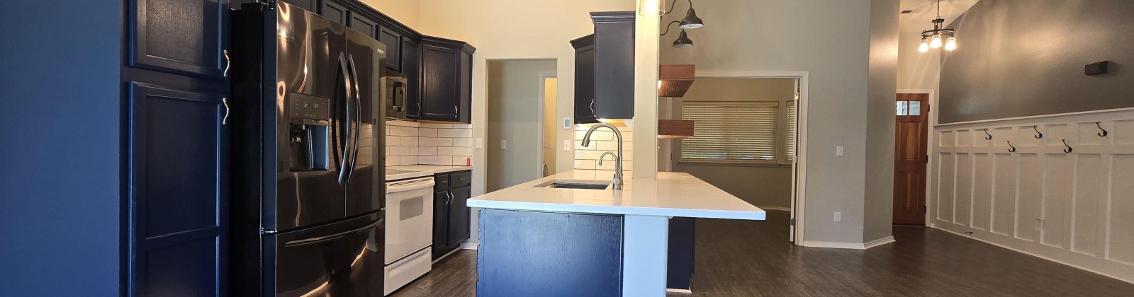 11th Avenue, Kennewick, Washington 99336, 3 Bedrooms Bedrooms, ,2 BathroomsBathrooms,Site Built-owned Lot,For Rent,11th Avenue,285069