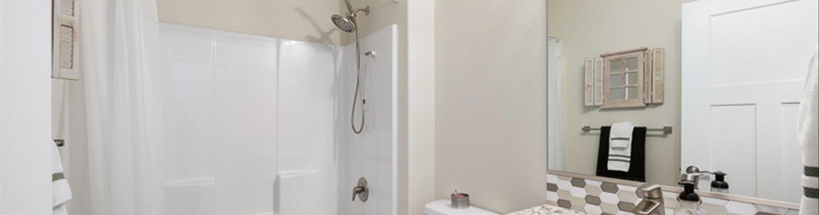 Sherman Street, Kennewick, Washington 99338, 3 Bedrooms Bedrooms, ,2 BathroomsBathrooms,Site Built-owned Lot,For Sale,Sherman Street,285067