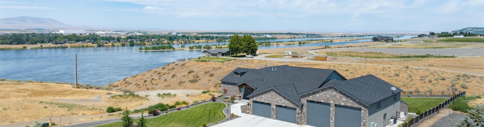 Charolais Trail, Pasco, Washington 99301, 6 Bedrooms Bedrooms, ,4 BathroomsBathrooms,Site Built-owned Lot,For Sale,Charolais Trail,285075