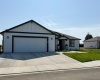 Diamond Avenue, Grandview, Washington 98930, 3 Bedrooms Bedrooms, ,2 BathroomsBathrooms,Site Built-owned Lot,For Sale,Diamond Avenue,285104