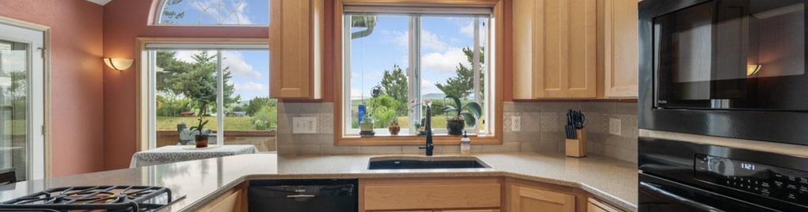 Nicole Ct., Pullman, Washington 99163, 4 Bedrooms Bedrooms, ,3 BathroomsBathrooms,Site Built-owned Lot,For Sale,Nicole Ct.,285103