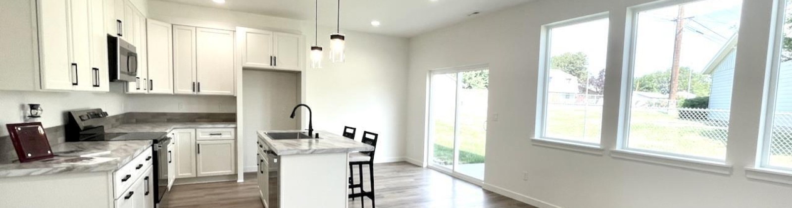 6th Place, Kennewick, Washington 99336, 3 Bedrooms Bedrooms, ,3 BathroomsBathrooms,Town House,For Sale,6th Place,285097