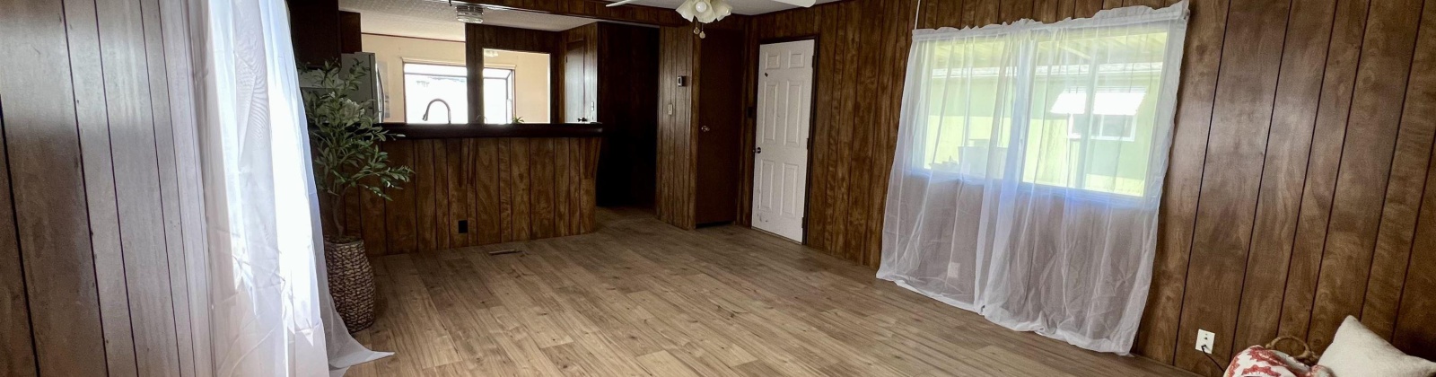 Clearwater #105, Kennewick, Washington 99337, 2 Bedrooms Bedrooms, ,1 BathroomBathrooms,Manufactured Rented Lot,For Sale,Clearwater #105,285093