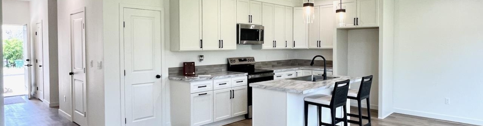6th Place, Kennewick, Washington 99336, 3 Bedrooms Bedrooms, ,3 BathroomsBathrooms,Town House,For Sale,6th Place,285095