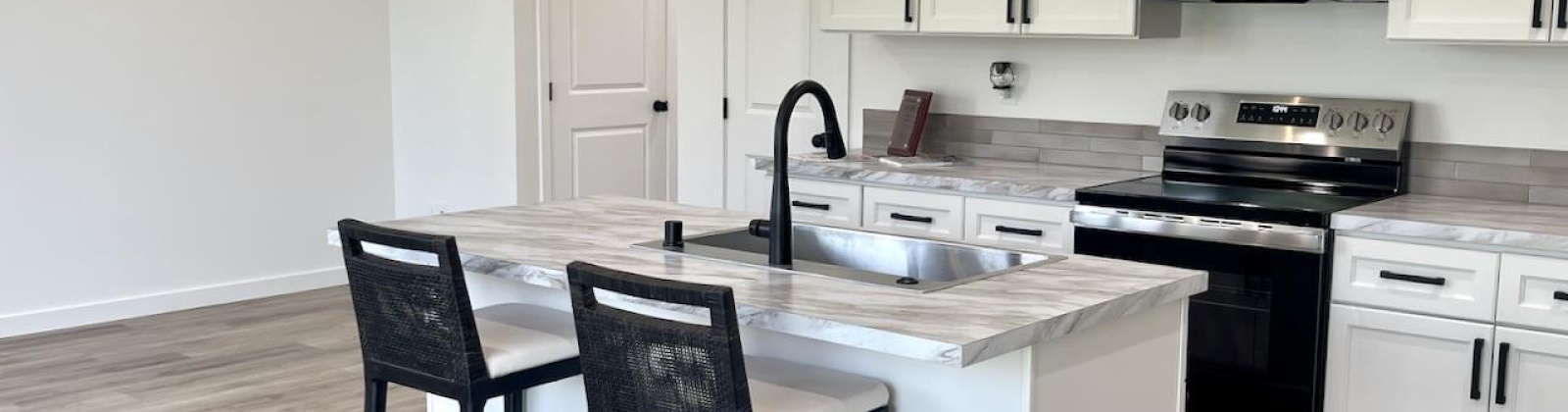 6th Place, Kennewick, Washington 99336, 3 Bedrooms Bedrooms, ,3 BathroomsBathrooms,Town House,For Sale,6th Place,285095