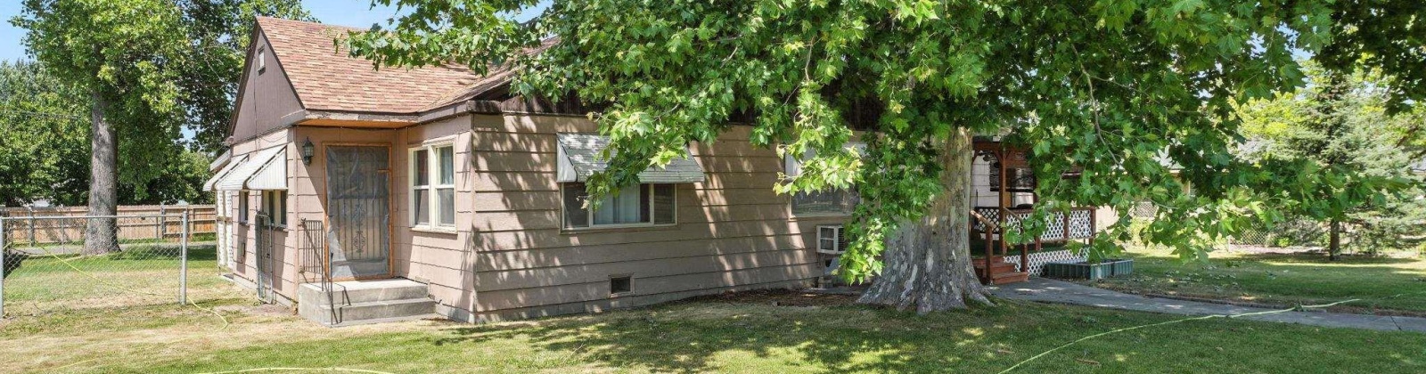 6th Ave., Kennewick, Washington 99336, 3 Bedrooms Bedrooms, ,2 BathroomsBathrooms,For Sale,6th Ave.,285131