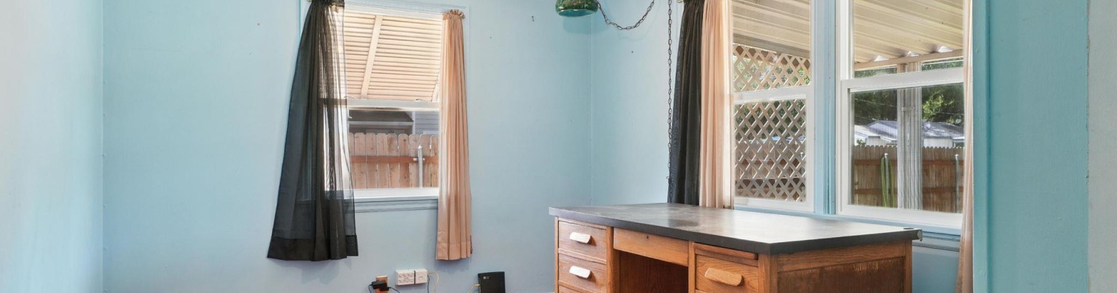 6th Ave., Kennewick, Washington 99336, 3 Bedrooms Bedrooms, ,2 BathroomsBathrooms,For Sale,6th Ave.,285131