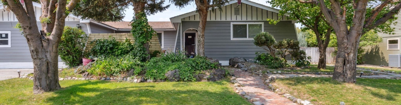 Sheridan Place, Richland, Washington 99352, 5 Bedrooms Bedrooms, ,5 BathroomsBathrooms,For Sale,Sheridan Place,285130